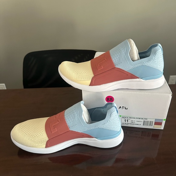 APL Other - NEW APL MEN’S TECHLOOM BLISS